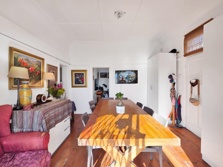 2 Bedroom Property for Sale in Sea Point Western Cape